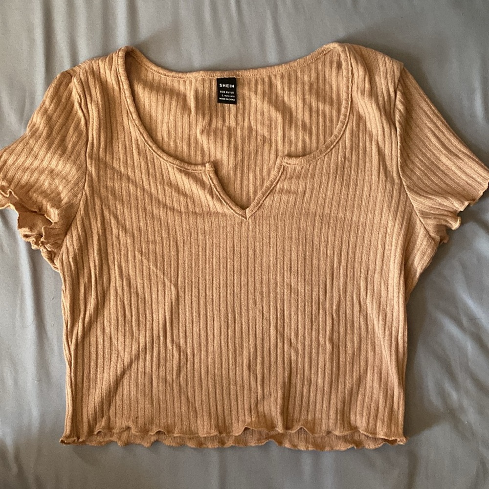 Multiple Ribbed Crop Tops - Picture 3 of 3